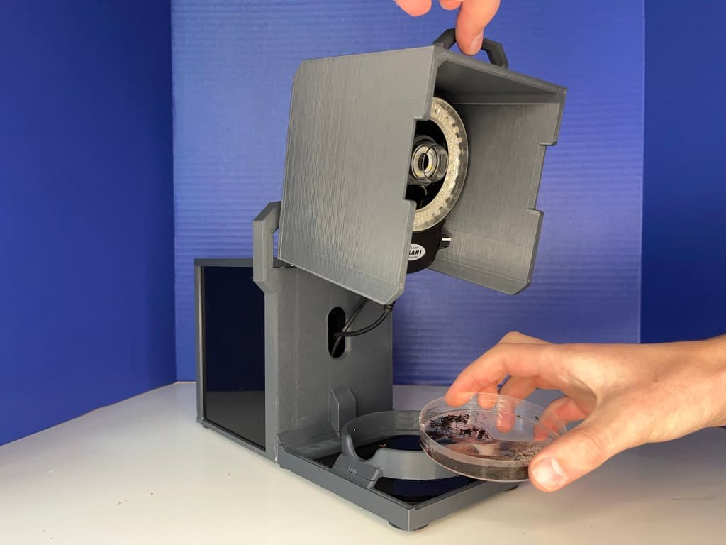 Microplastics Detector